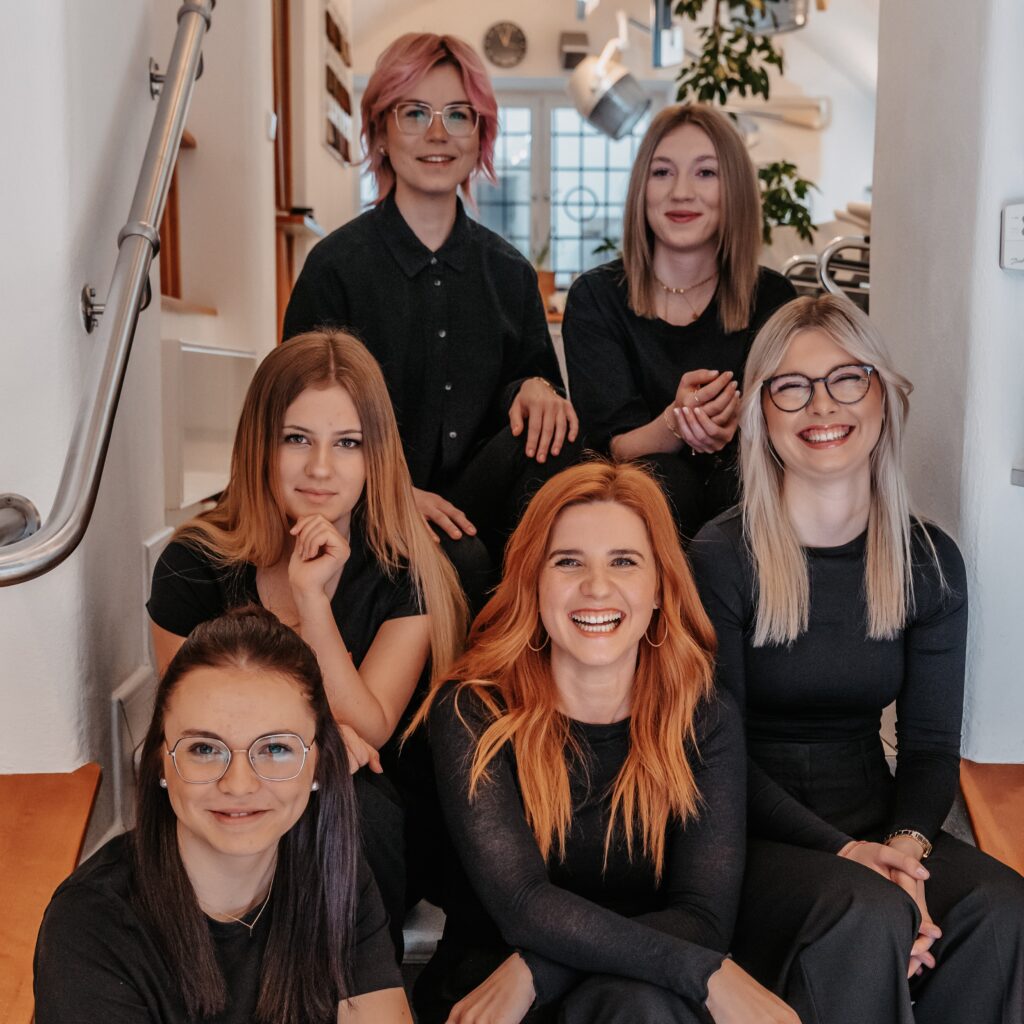 Das Haarkullturfriseur Team